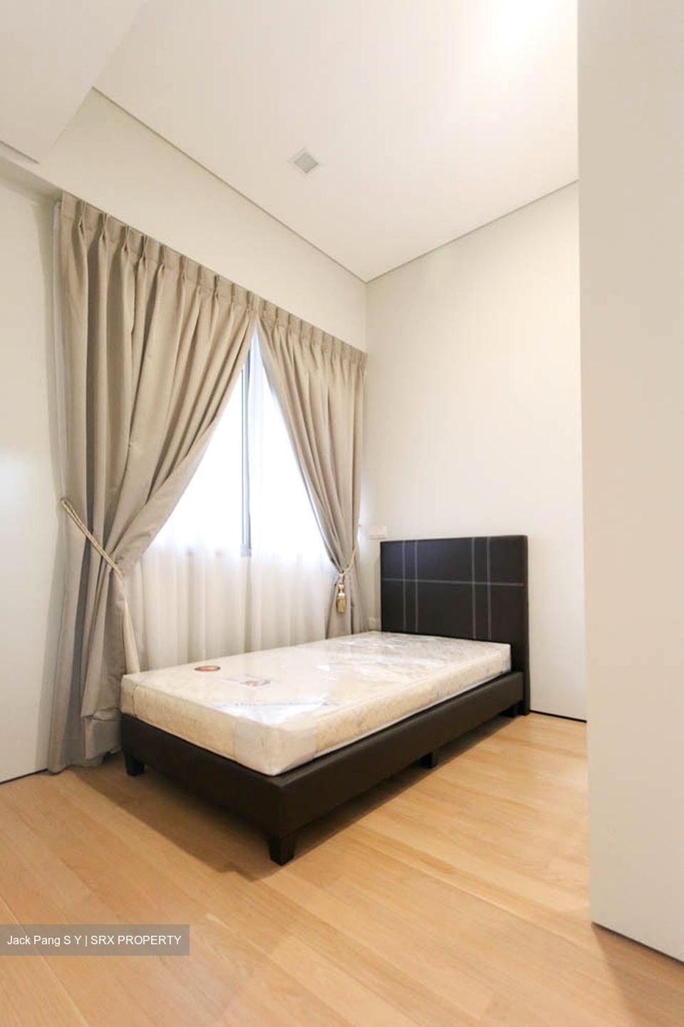 The Laurels (D9), Condominium #512578641